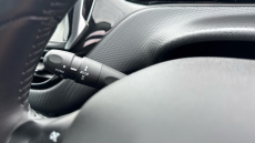 Peugeot 208 1.2 PureTech 82 Signature 5dr [Start Stop] Petrol Hatchback